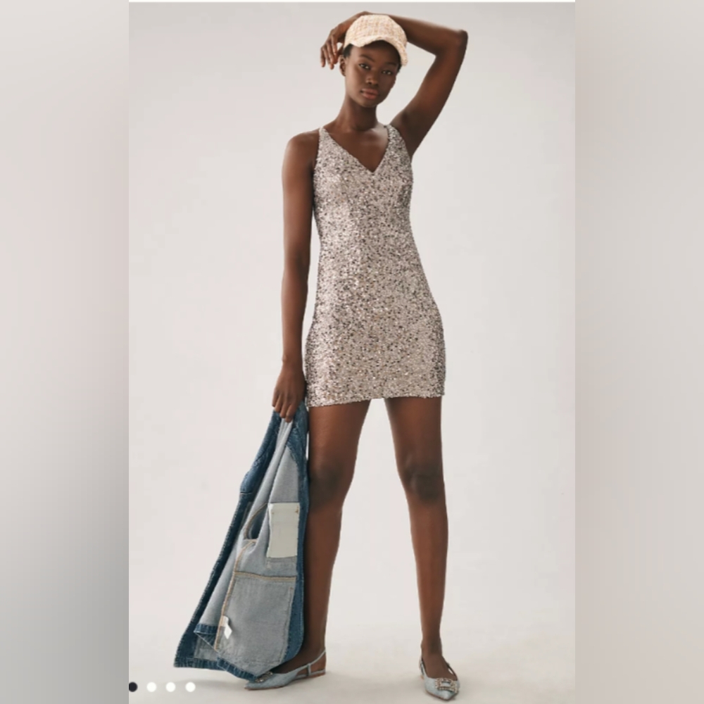 Dress The Population V-Neck Sequin Dress